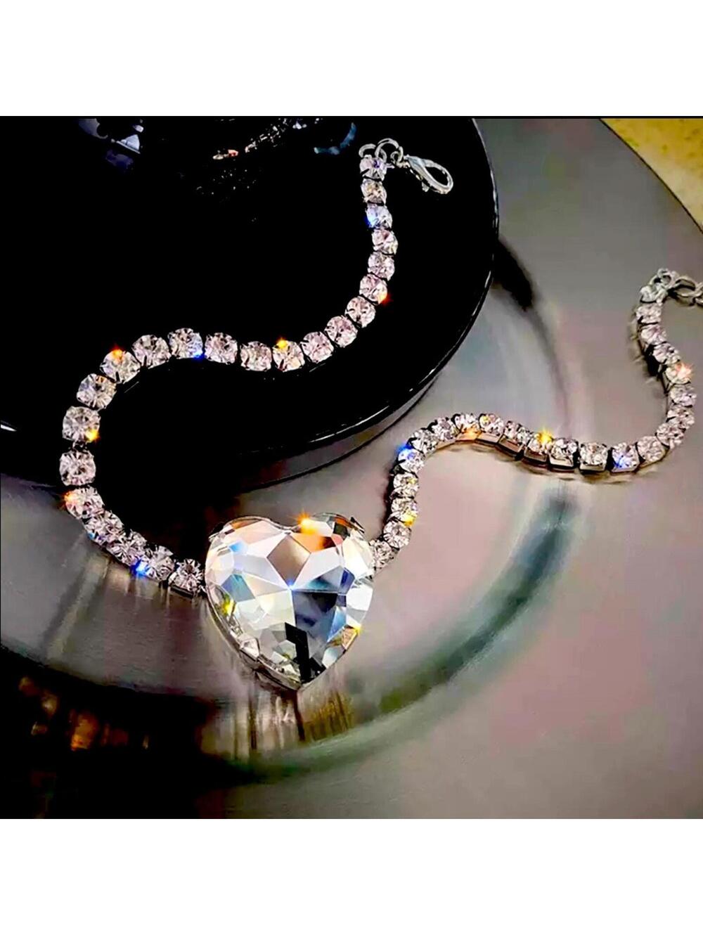 Crystal Heart Rhinestone Choker Necklace - Picture 1 of 2